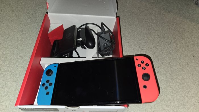 Nintendo Switch - photo numéro 4