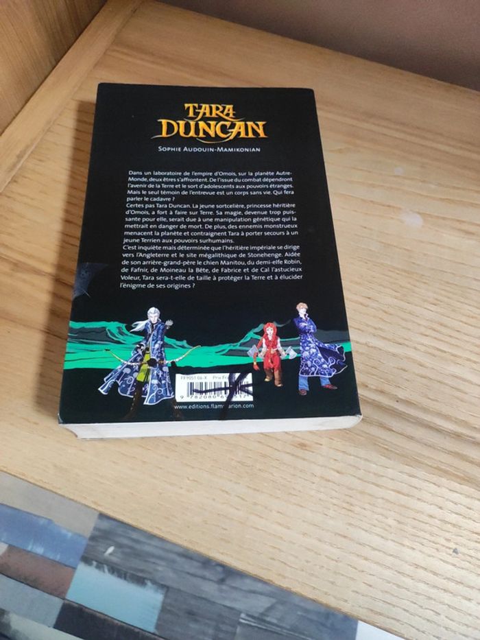 Livre tara Duncan. Le dragon renégat - photo numéro 2