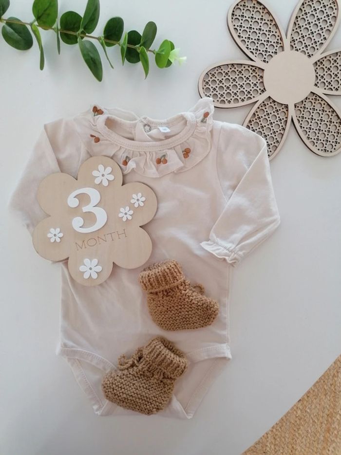 Ensemble body + Chaussons tricot - 1/3 mois