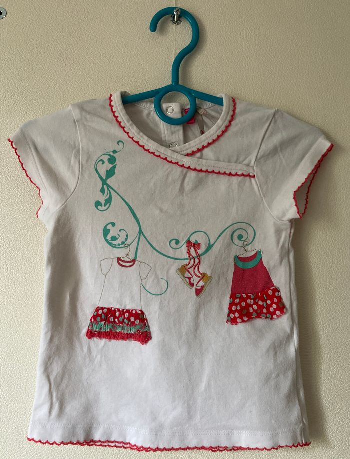 Tee-shirt col croisé avec broderie taille 18 mois - photo numéro 1