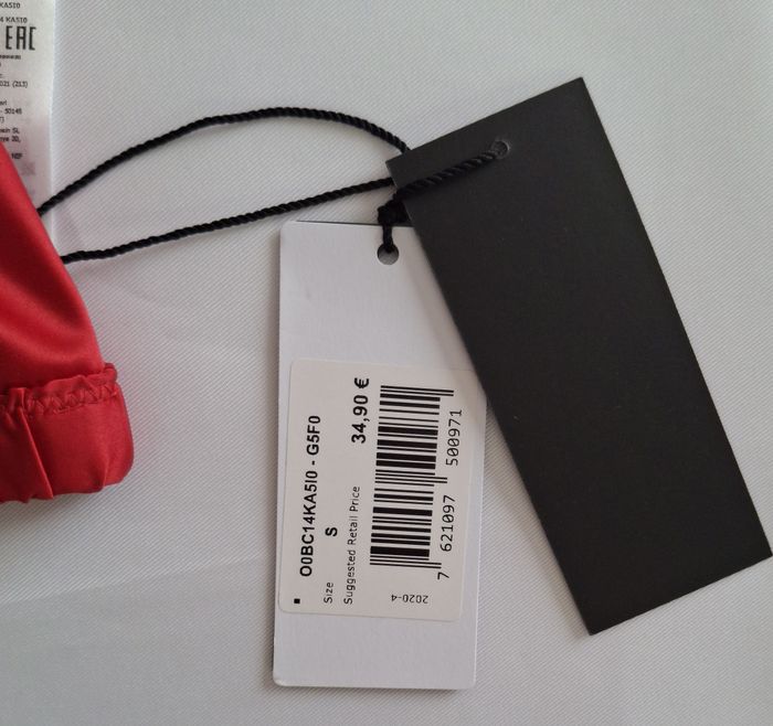 Soutien-gorge triangle rouge effet satiné - Guess - Neuf avec étiquette - photo numéro 4