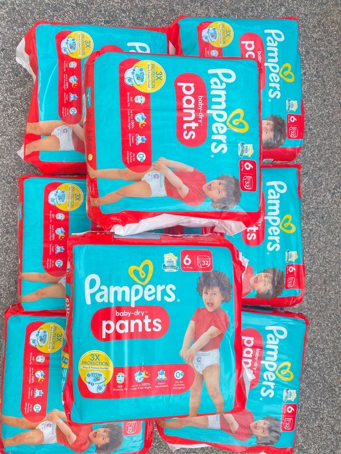 Couche Pampers taille 6