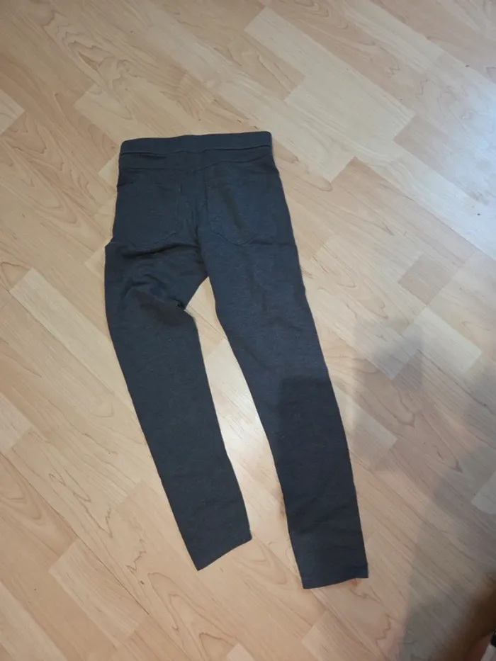 Legging kiabi taille 10ans fille gris - photo numéro 3