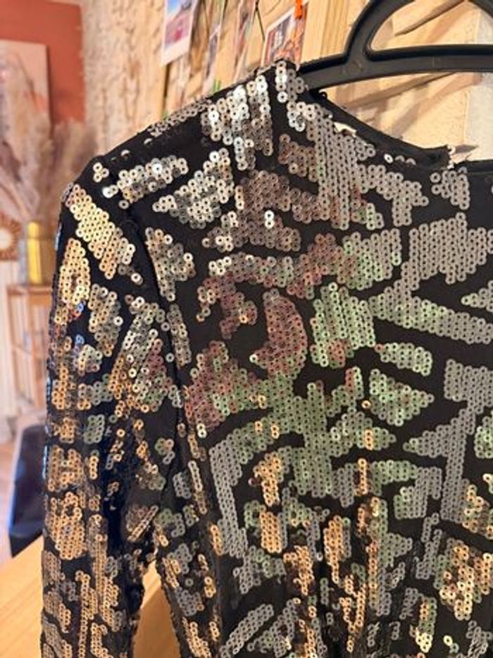 Robe de fête à sequins - photo numéro 4