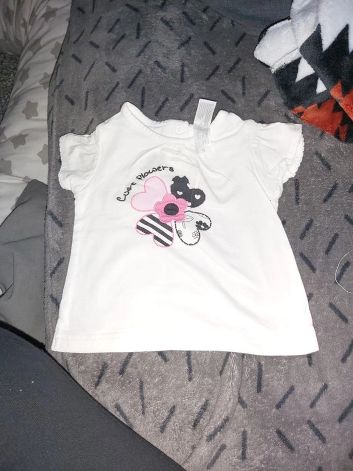 Tshirt taille 74cm 9 mois c&a - photo numéro 1