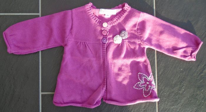 Joli gilet fleuri fille 3 mois