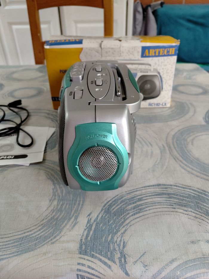 Radio cassette - photo numéro 3