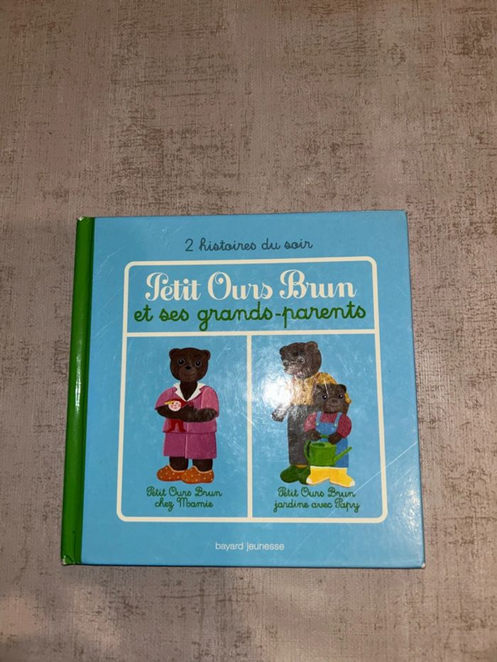 Livre petit ours brun et ses grands parents