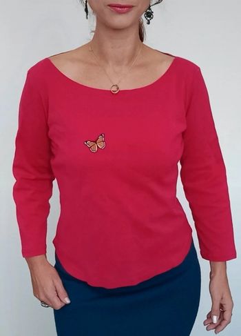 Joli haut casual avec papillon taille 42