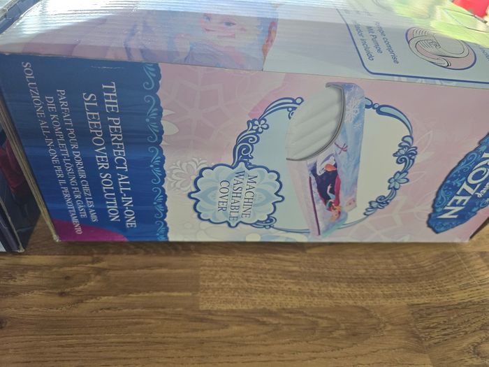 Lit gonflable enfant avec sac de couchage intégré Reine des neige  ou Spiderman - photo numéro 6