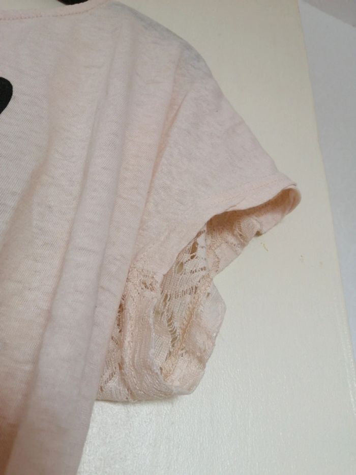 Voici un haut beige/rose clair en dentelle dans le dos taille M marque G-maxx - photo numéro 6