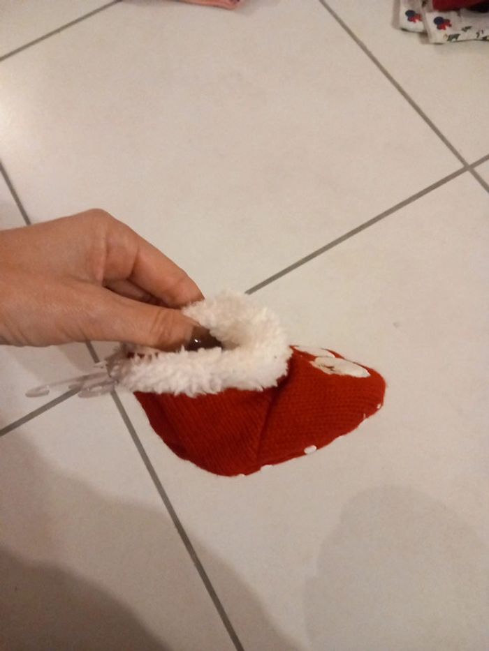 Petits chaussons Noël bébé à scratch 14 15 - photo numéro 3