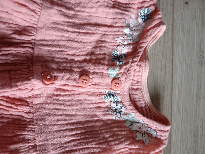 Ensemble petit béguin gaz de coton corail 9 mois - photo numéro 3