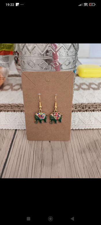Boucles d'oreilles éléphant vert