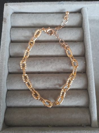 bracelet