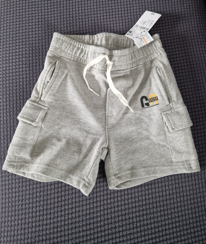 Short neuf 4 ans - photo numéro 2