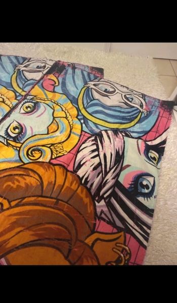 Serviette éponge "Monster high" 100% coton comme neuve