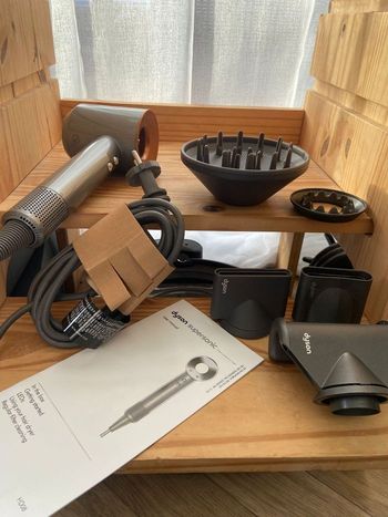 Sèche cheveux kit complet Dyson Supersonic 