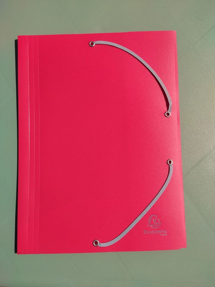 Pochette avec élastiques