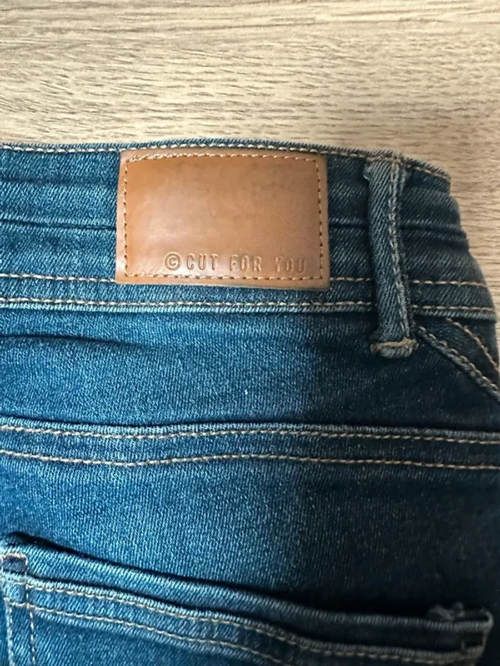Jean cache cache taille 34 - photo numéro 5