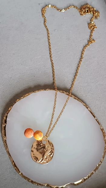 Chaine en acier inoxydable médaillon et pierres naturelles