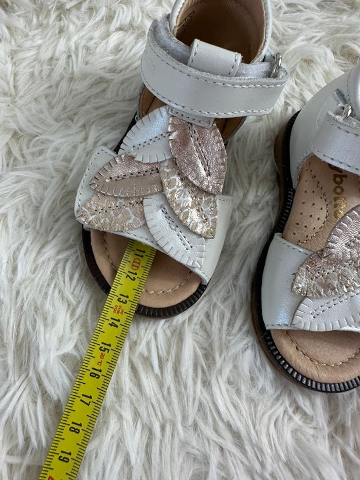 Paire de sandales Babybotte taille 21 - photo numéro 5