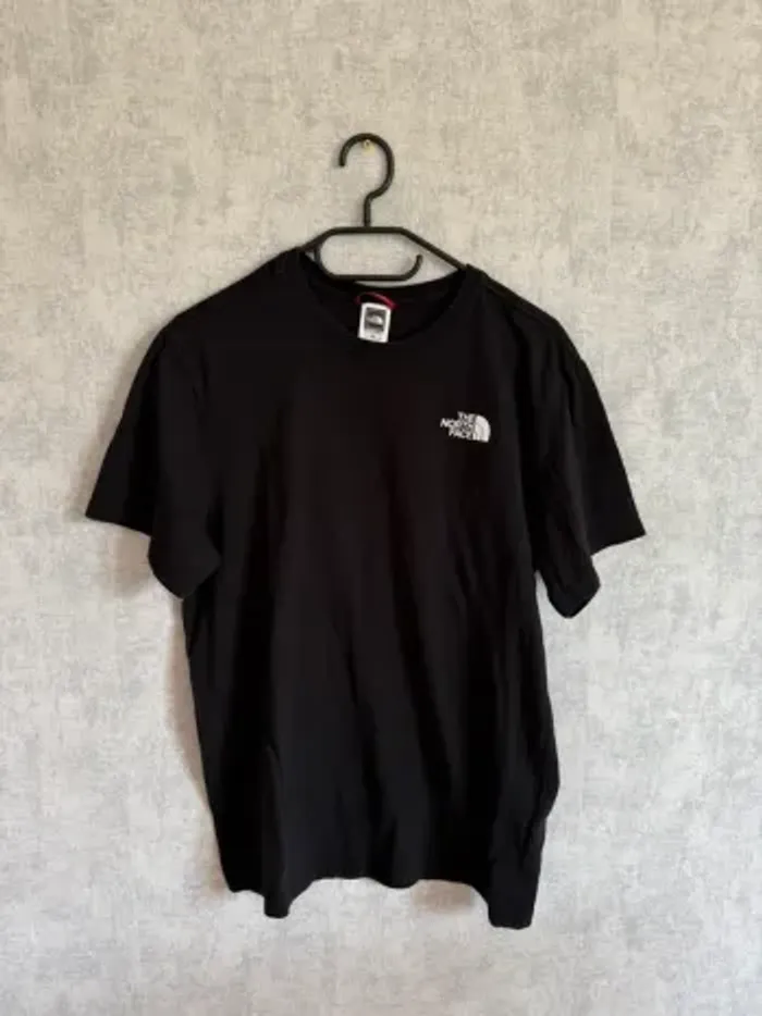 T-shirt noir The North Face taille M