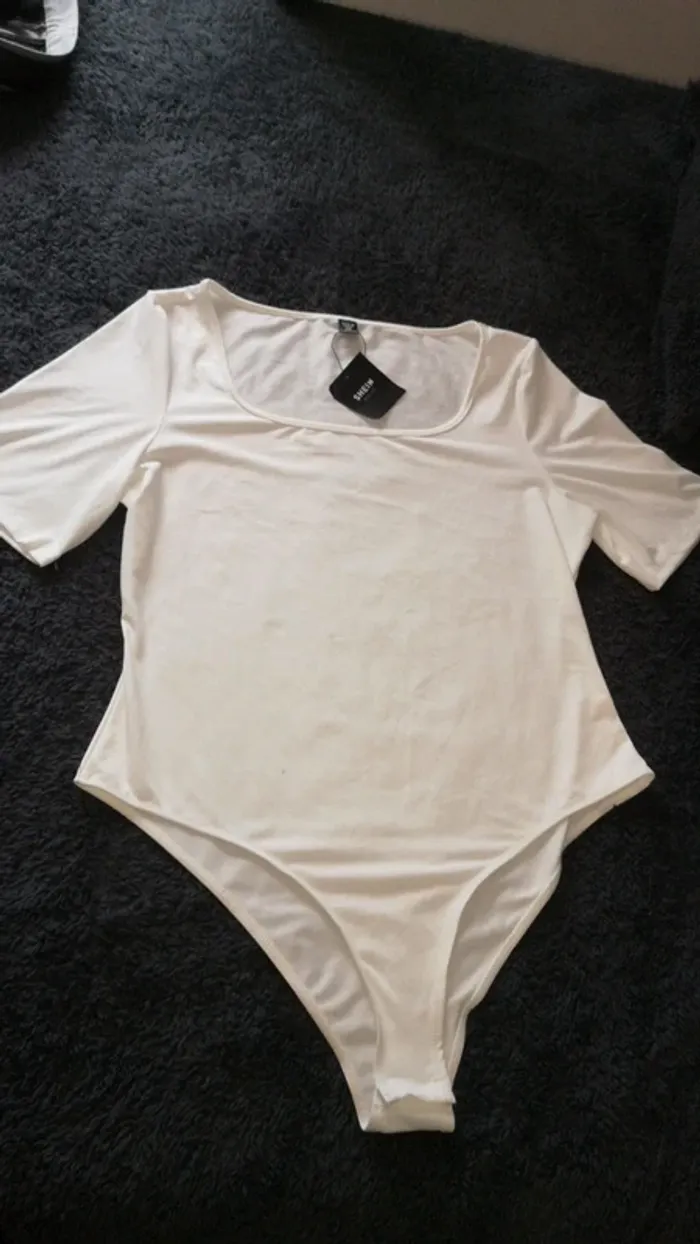 Bodies blanc shein 44 - photo numéro 2