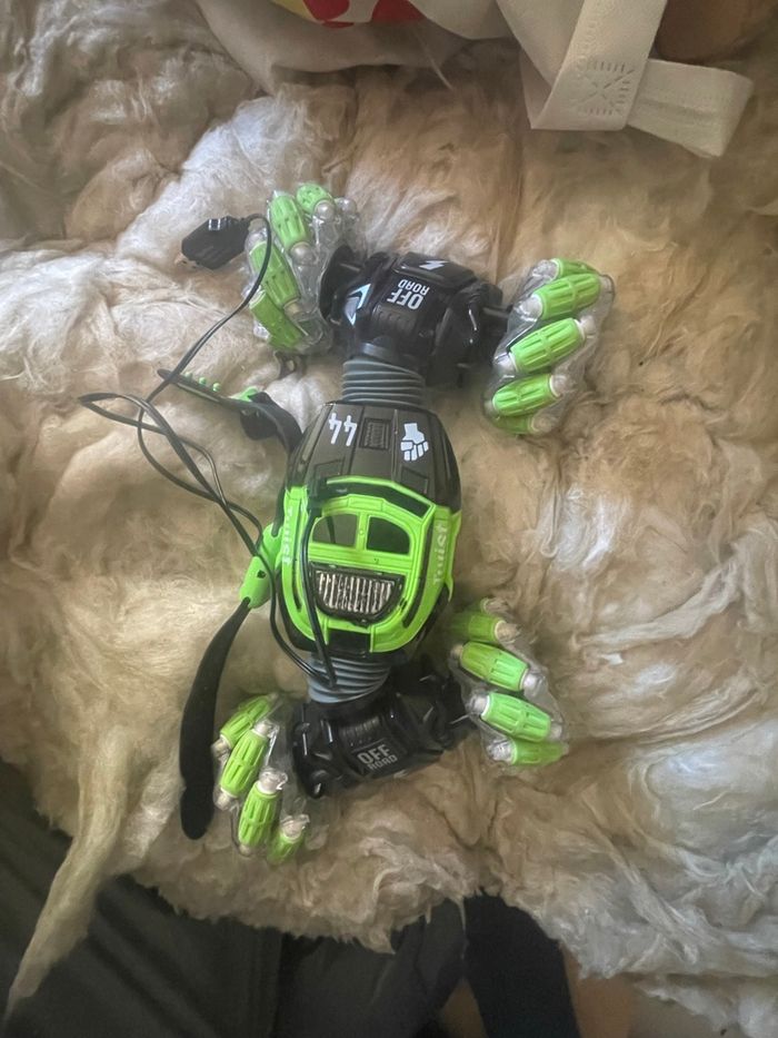 Voiture télécommandée - photo numéro 2