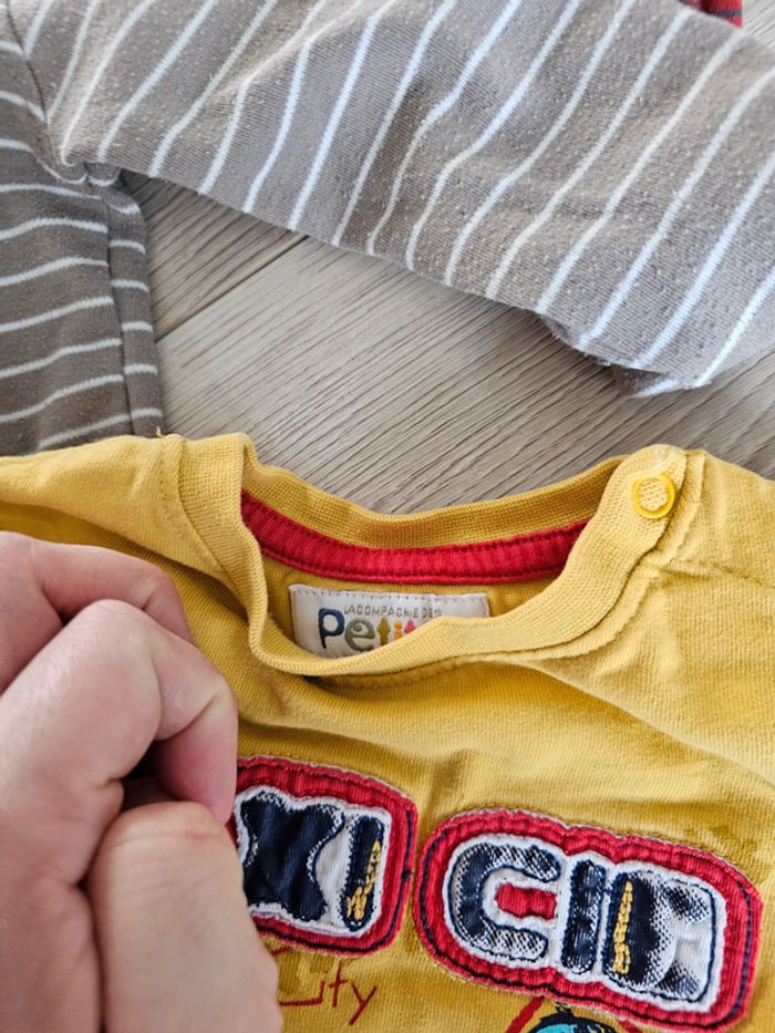 Lot 11 t shirt manche longue 18 mois - photo numéro 4