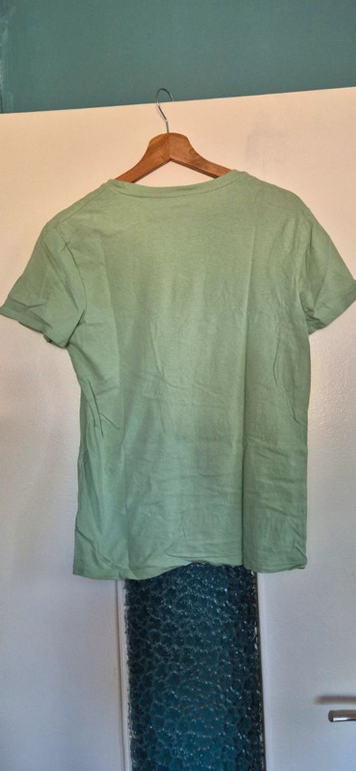 Tee shirt vert - photo numéro 3