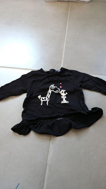 Tee shirt kiabi noir 6 mois
