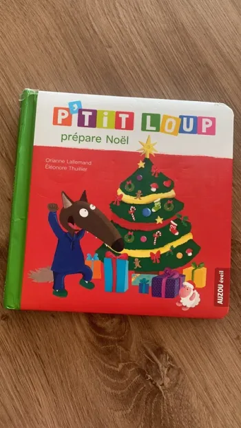 Livre petit loup prépare noël