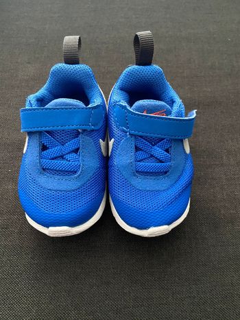 Chaussure air max bébé