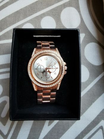 Montre or rosé Claire's