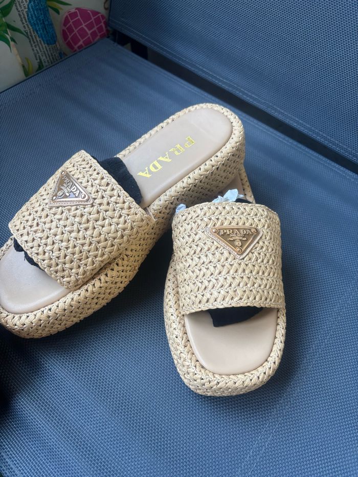 Sandaes Prada