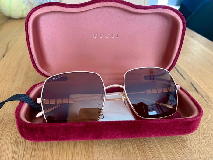 Solaire GUCCI neuve