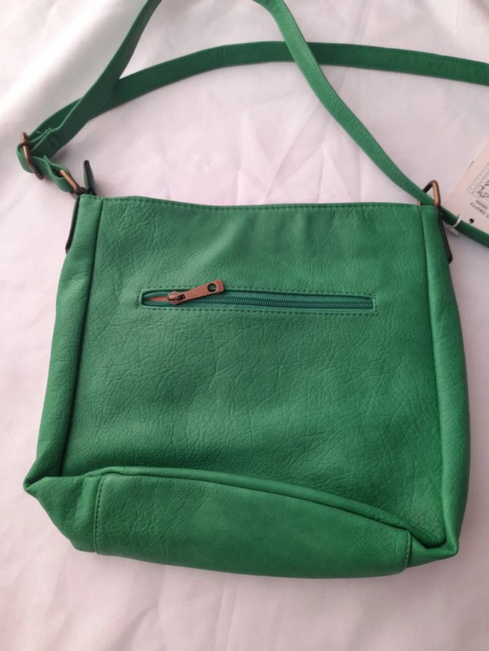 Sac bandoulière vert neuf avec étiquette 🏷 - photo numéro 2