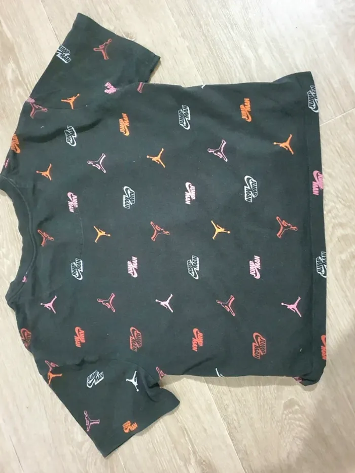 Tee shirt crop top Jordan taille 12-13 ans - photo numéro 6