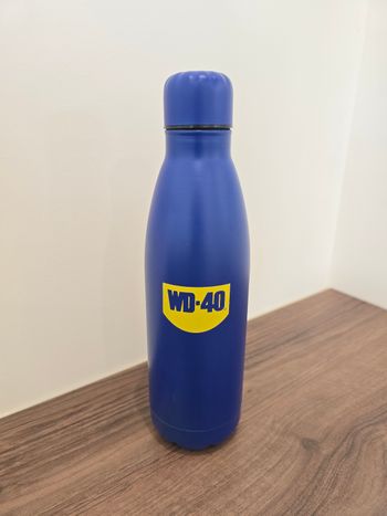 Description

Gourde / Bouteille isotherme WD-40 Collector - Neuve.