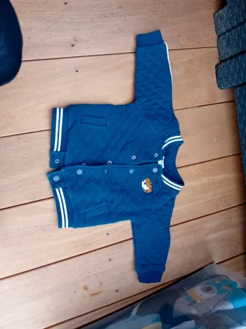 Veste tape a l'oeil 6mois