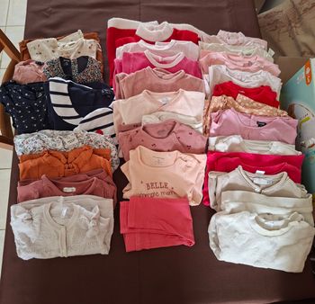 Lot vêtements fille 9 mois