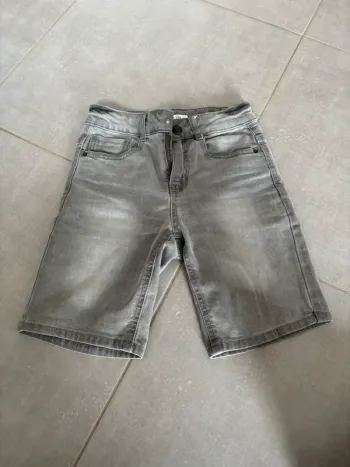 Short jeans gris Kiabi