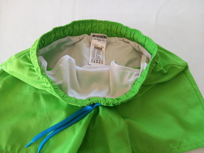 Short de bain garçon Olaian 8 ans. - photo numéro 2