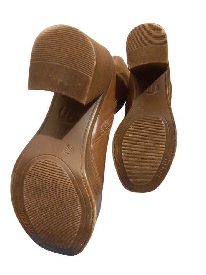 Bottes marron pointure 38 - photo numéro 3