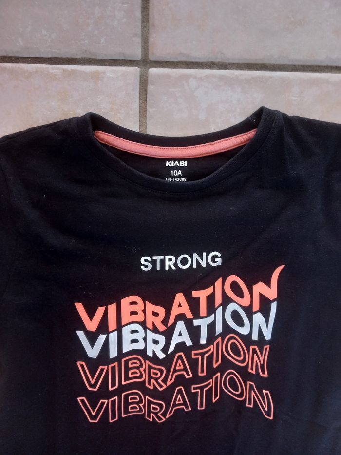 Tee-shirt garçon  10 ans - photo numéro 2