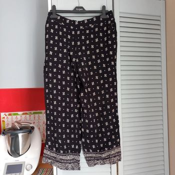 Pantalon noir à motifs grain de malice