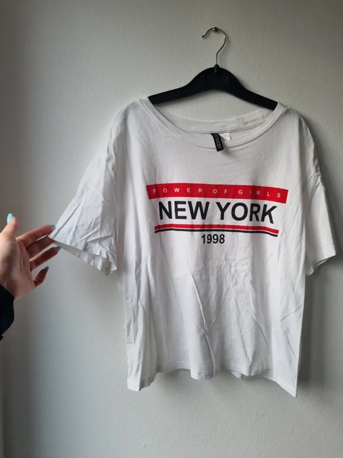 Top court blanc new york H&M - photo numéro 2