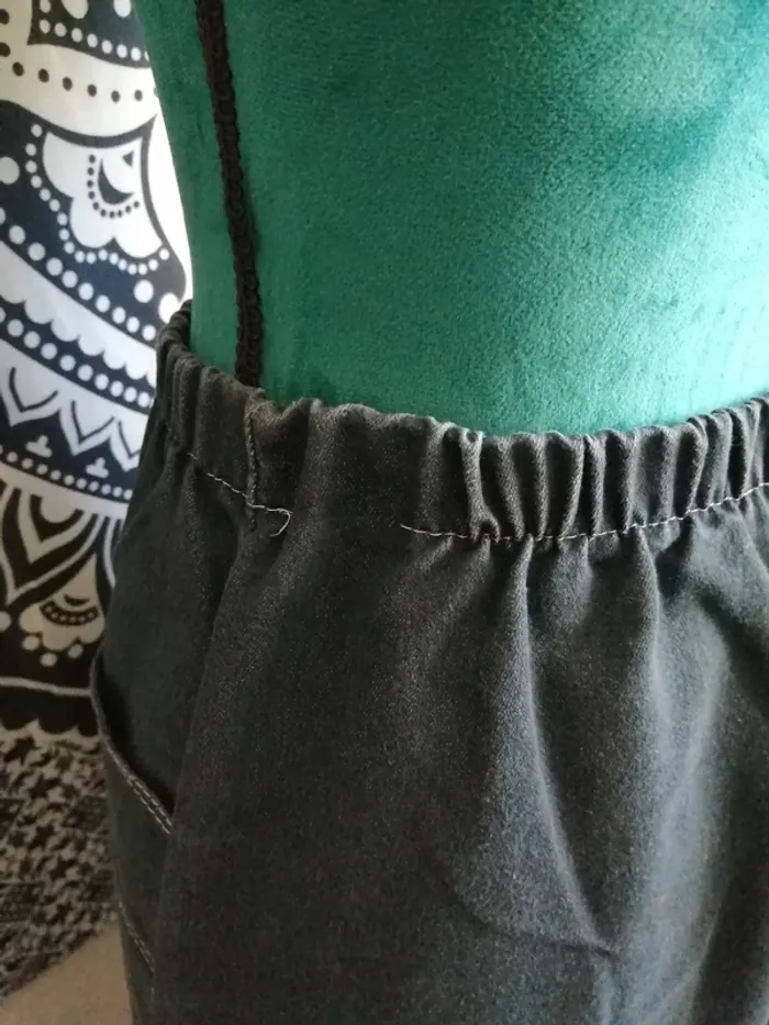 Jupe en jeans vintage longue élastique avec poches et fente / sans marque / (T2-M) - photo numéro 6