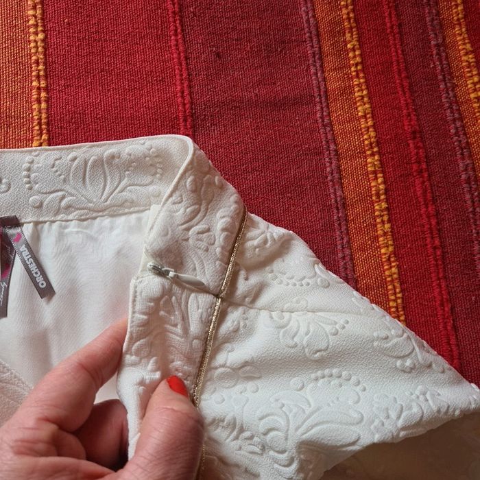 Jupe courte - photo numéro 3